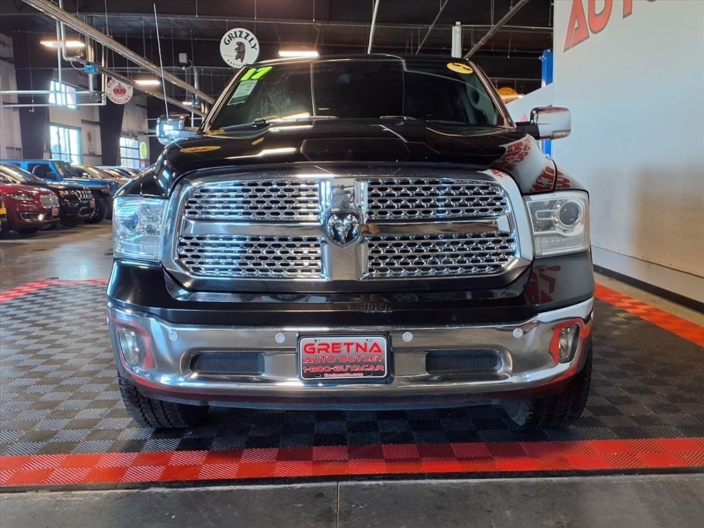RAM 1500 Laramie 4x4 Crew Cab 5'7" Box 2017
