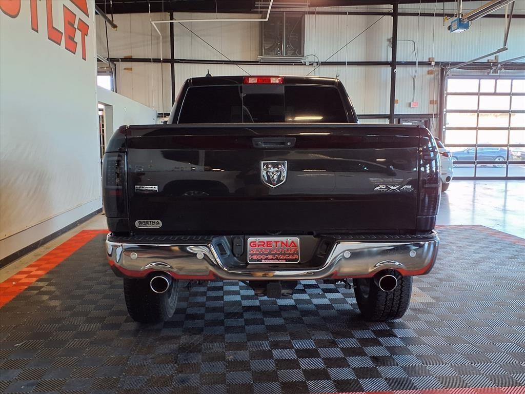 RAM 1500 Laramie 4x4 Crew Cab 5'7" Box 2017