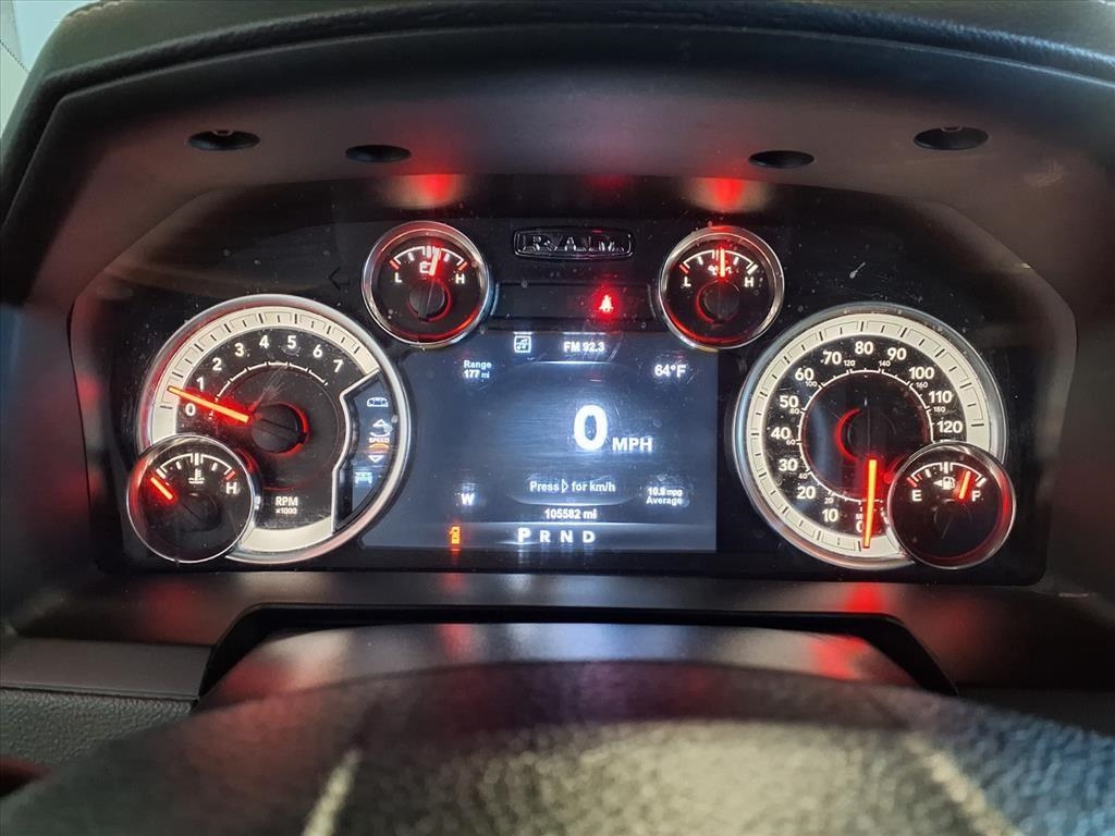 RAM 1500 Laramie 4x4 Crew Cab 5'7" Box 2017