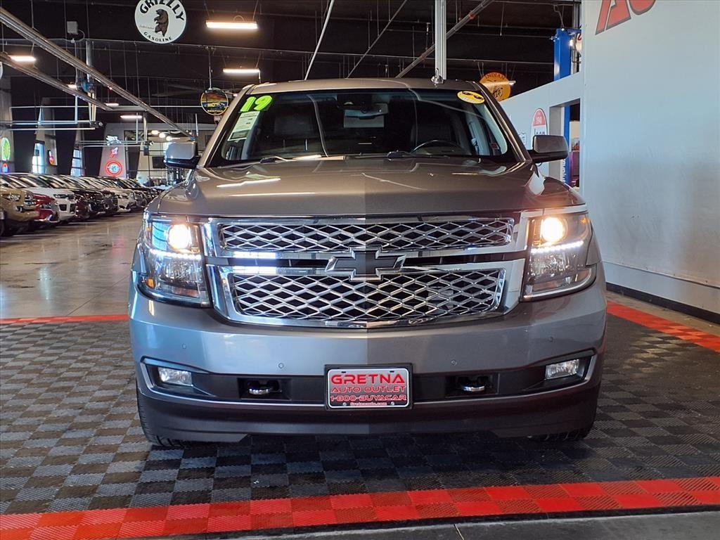 Chevrolet Suburban 4WD 4dr 1500 LT 2019