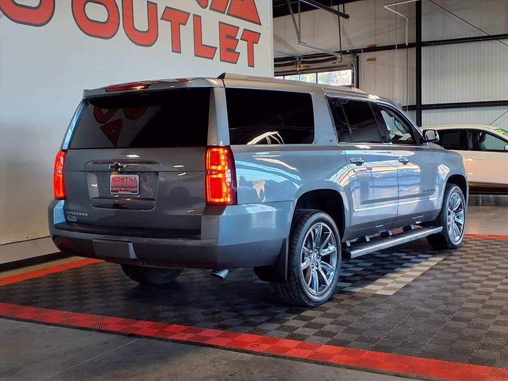 Chevrolet Suburban 4WD 4dr 1500 LT 2019