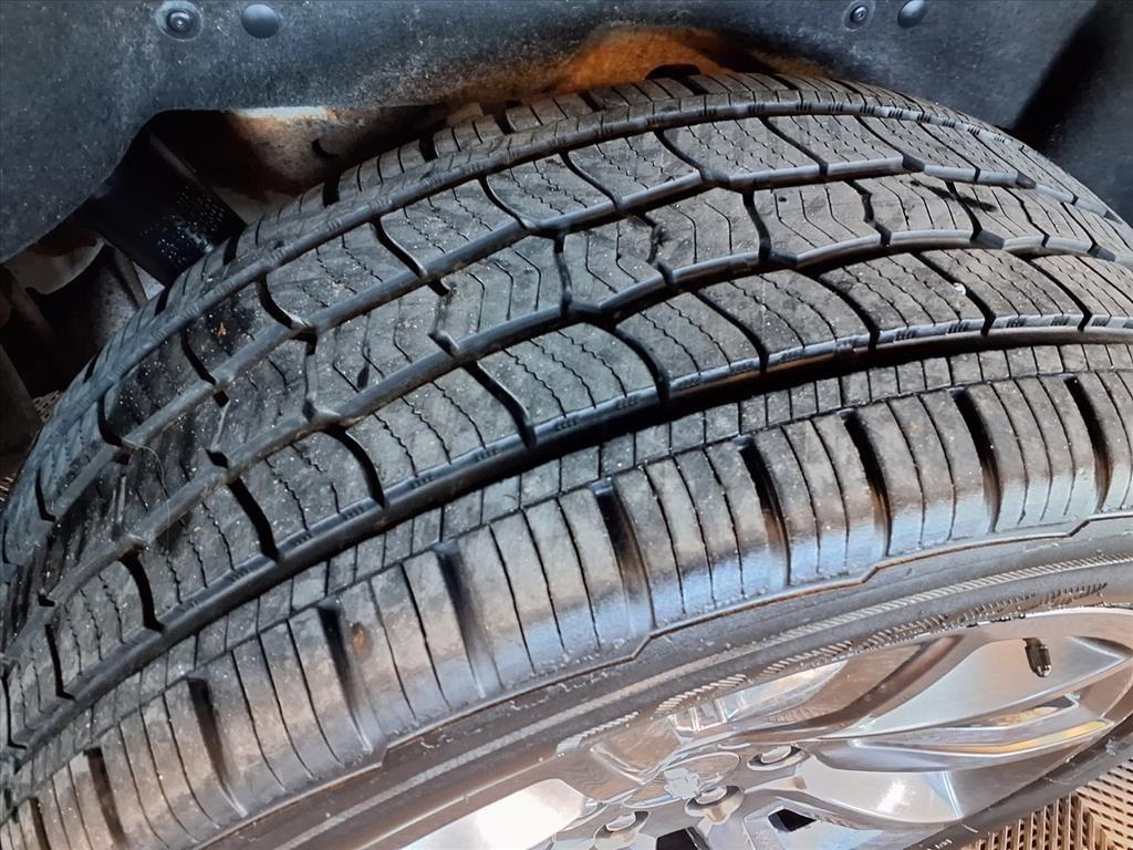 Chevrolet Suburban 4WD 4dr 1500 LT 2019