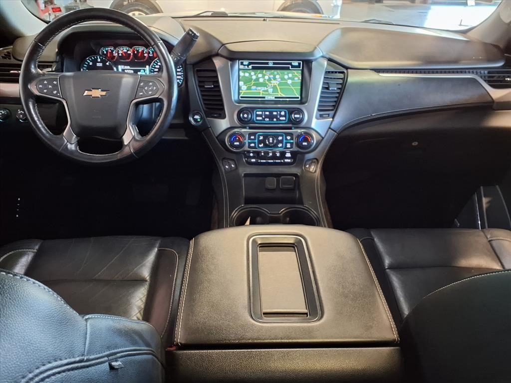 Chevrolet Suburban 4WD 4dr 1500 LT 2019