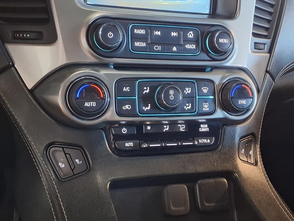 Chevrolet Suburban 4WD 4dr 1500 LT 2019