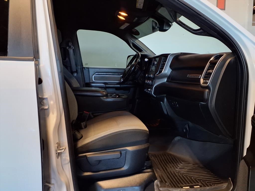 RAM 2500 Big Horn 4x4 Crew Cab 6'4" Box 2021