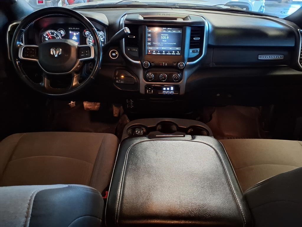 RAM 2500 Big Horn 4x4 Crew Cab 6'4" Box 2021