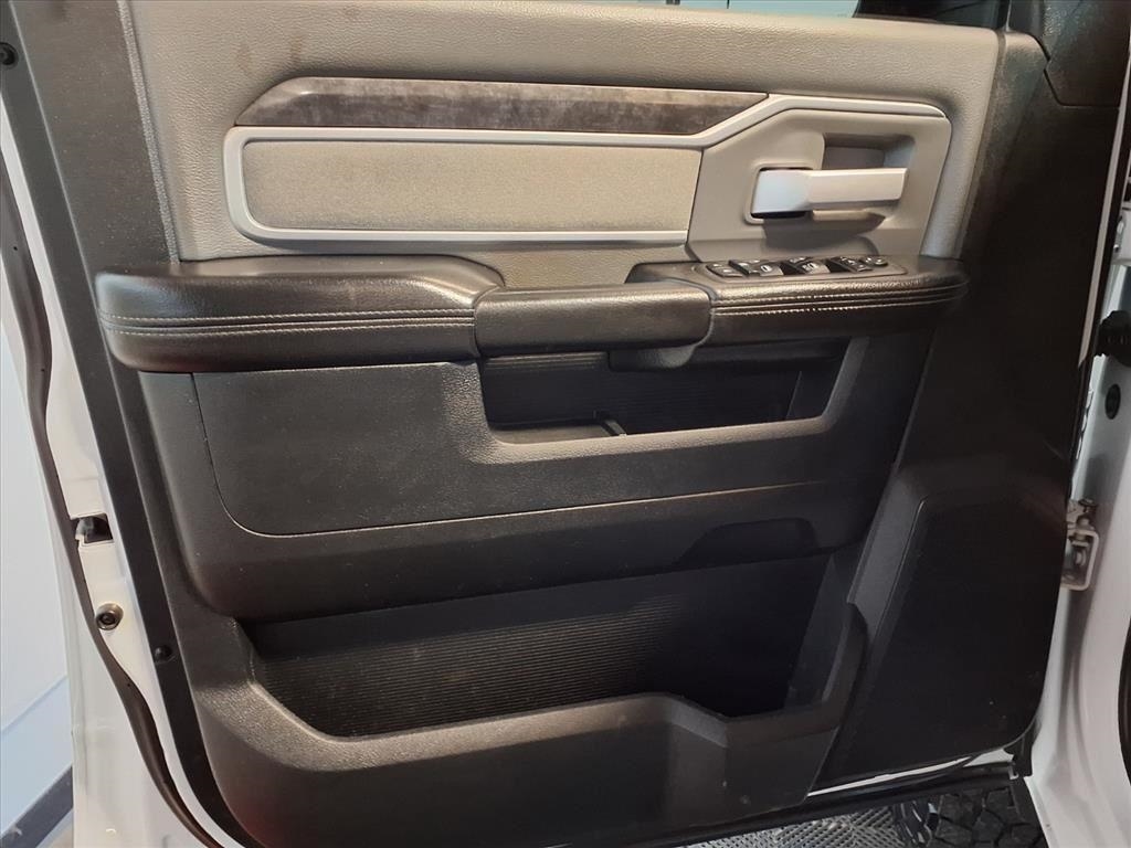 RAM 2500 Big Horn 4x4 Crew Cab 6'4" Box 2021