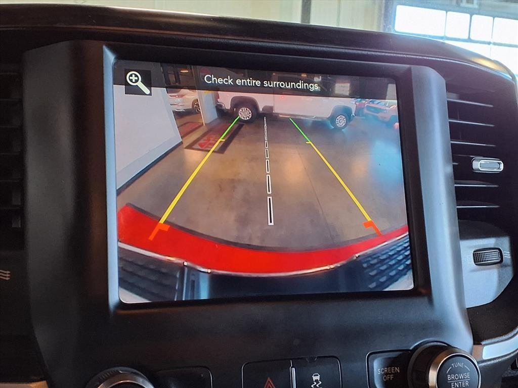 RAM 2500 Big Horn 4x4 Crew Cab 6'4" Box 2021