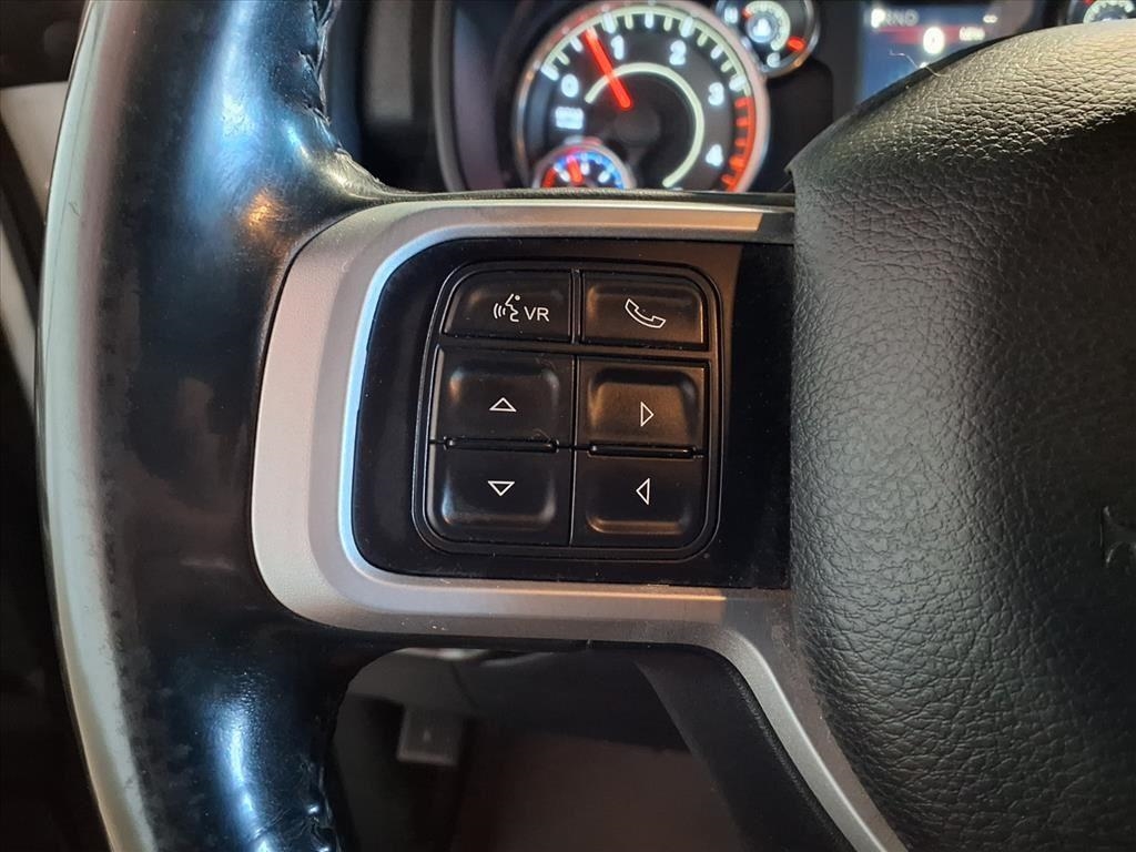 RAM 2500 Big Horn 4x4 Crew Cab 6'4" Box 2021