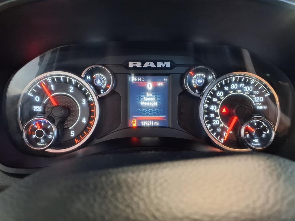 RAM 2500 Big Horn 4x4 Crew Cab 6'4" Box 2021