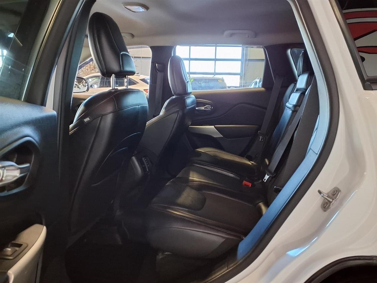 Jeep Cherokee Trailhawk 4x4 *Ltd Avail* 2017