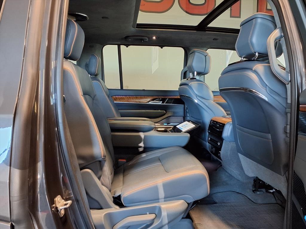 Jeep Grand Wagoneer Series II 4x4 2022