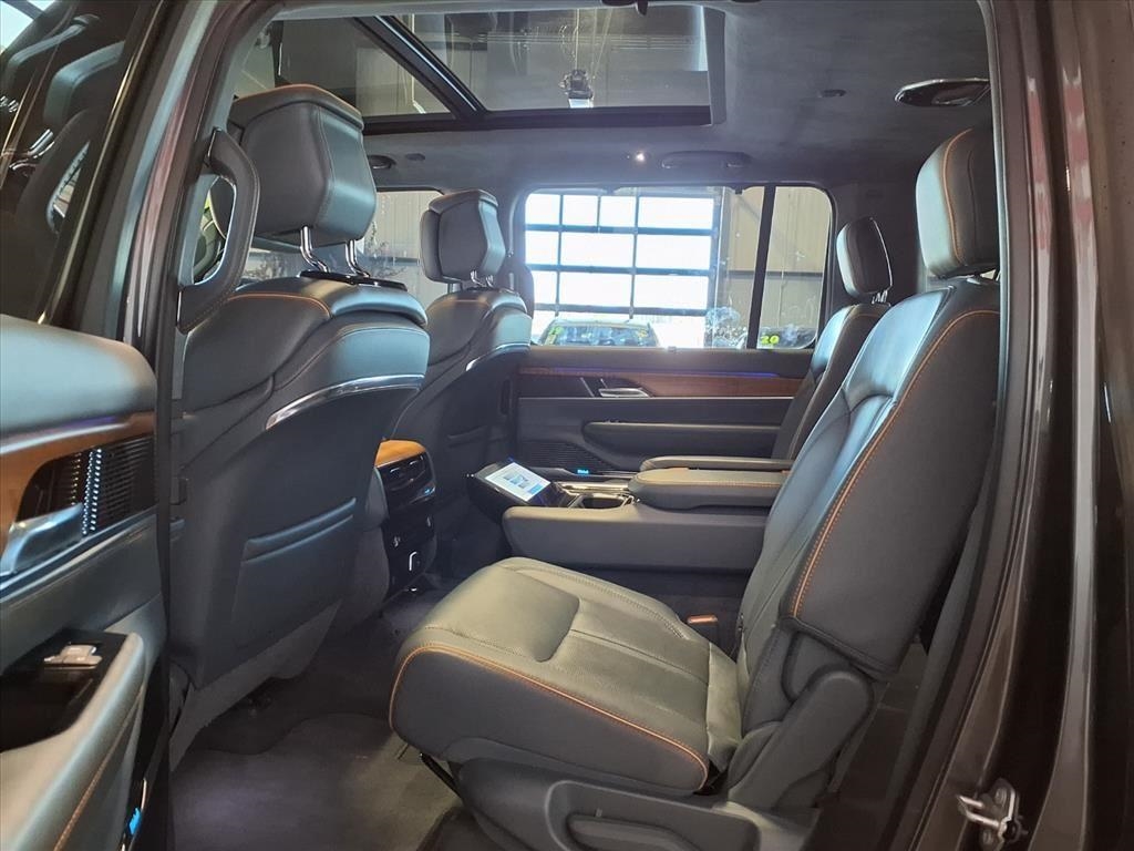 Jeep Grand Wagoneer Series II 4x4 2022