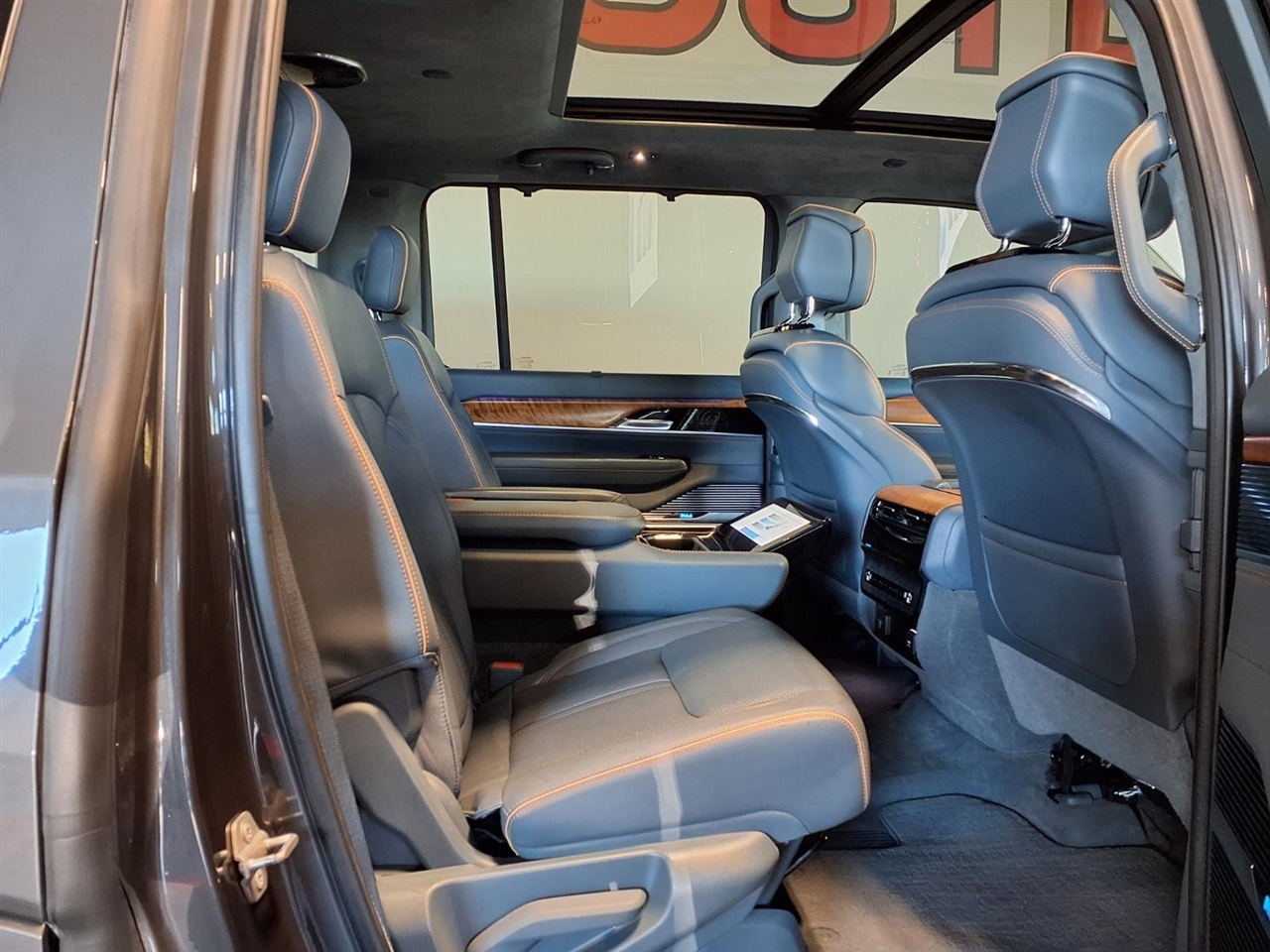 Jeep Grand Wagoneer Series II 4x4 2022