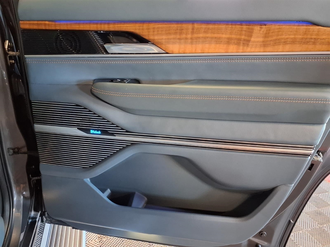 Jeep Grand Wagoneer Series II 4x4 2022