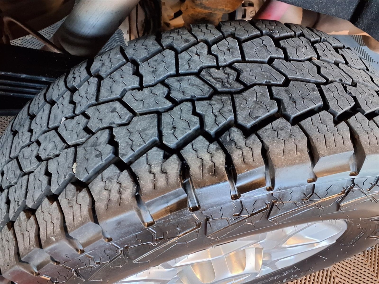 Chevrolet Silverado 2500HD 4WD Crew Cab 159" LT 2023