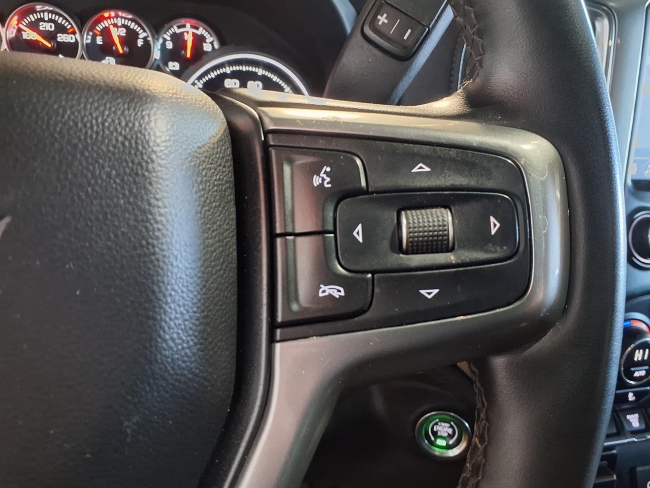 Chevrolet Silverado 2500HD 4WD Crew Cab 159" LT 2023