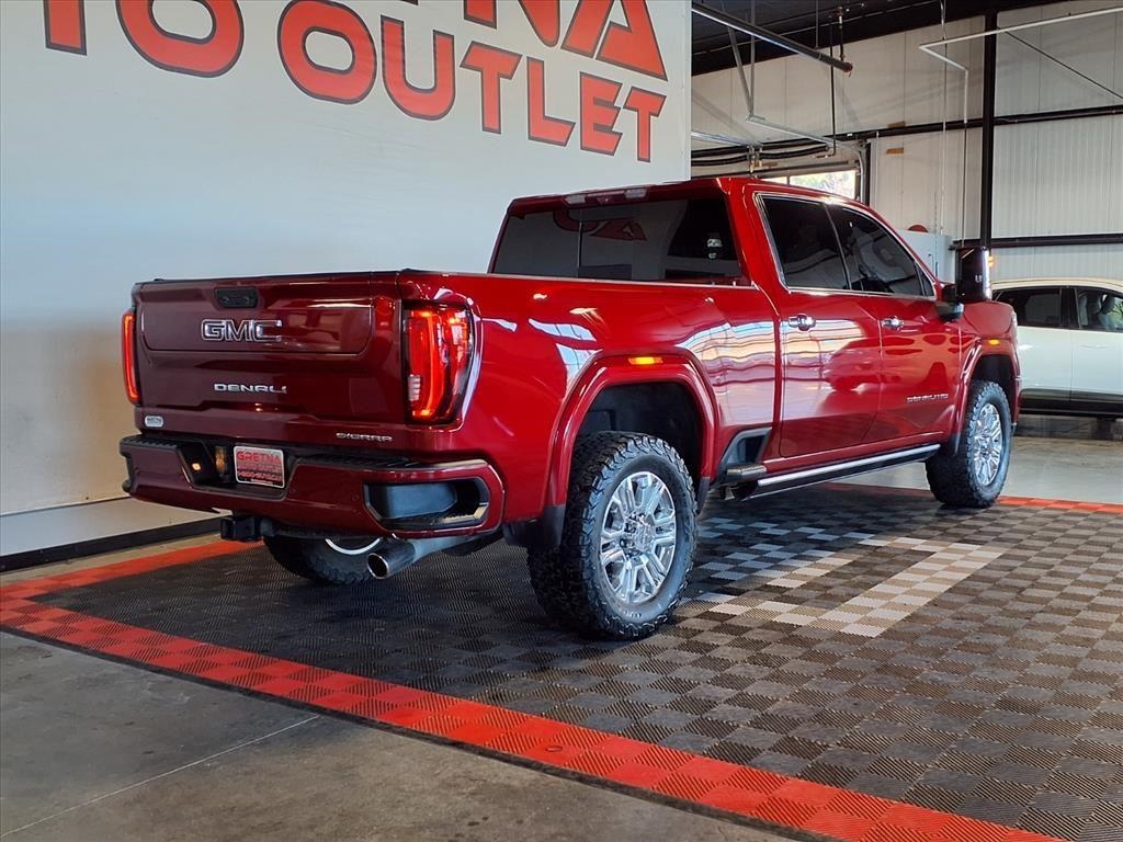 GMC Sierra 2500HD 4WD Crew Cab 159" Denali 2022