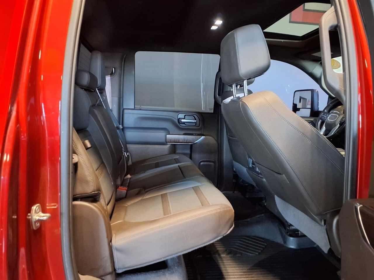 GMC Sierra 2500HD 4WD Crew Cab 159" Denali 2022