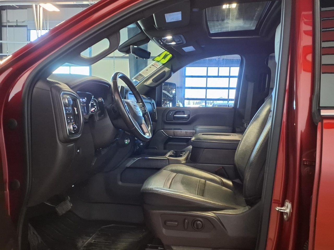 GMC Sierra 2500HD 4WD Crew Cab 159" Denali 2022