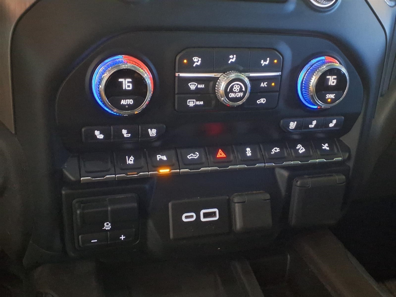 GMC Sierra 2500HD 4WD Crew Cab 159" Denali 2022