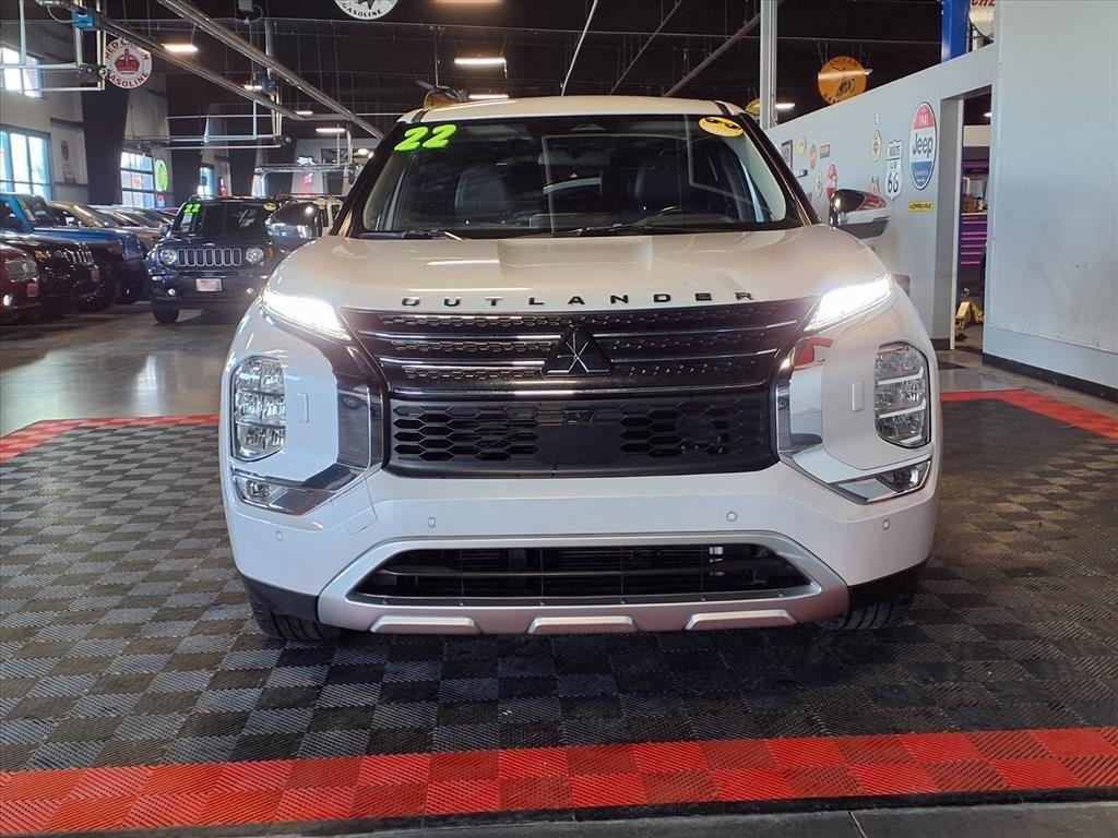 Mitsubishi Outlander SE Launch Edition S-AWC 2022