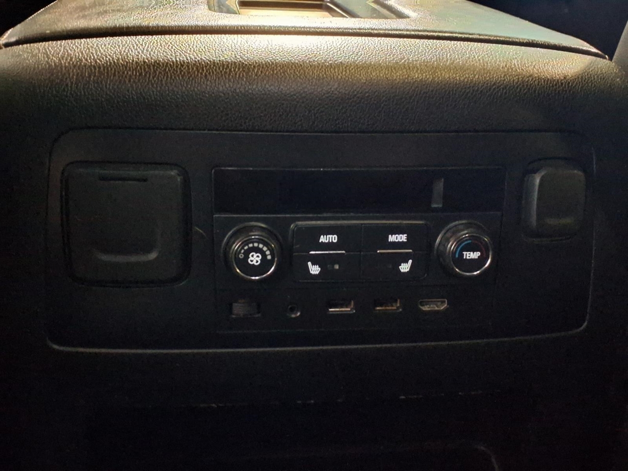 Chevrolet Tahoe 4WD 4dr LT 2020