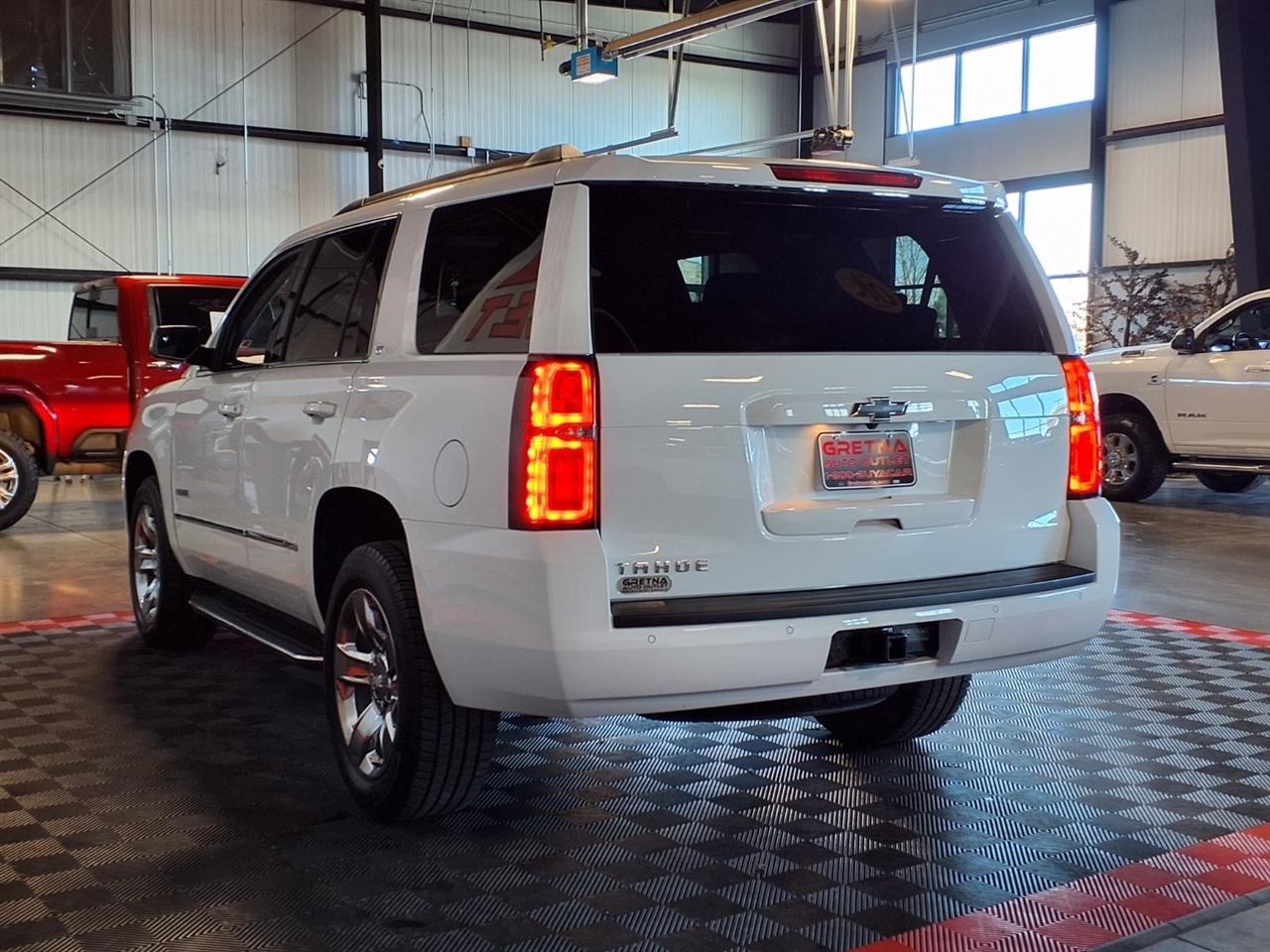 Chevrolet Tahoe 4WD 4dr LT 2017