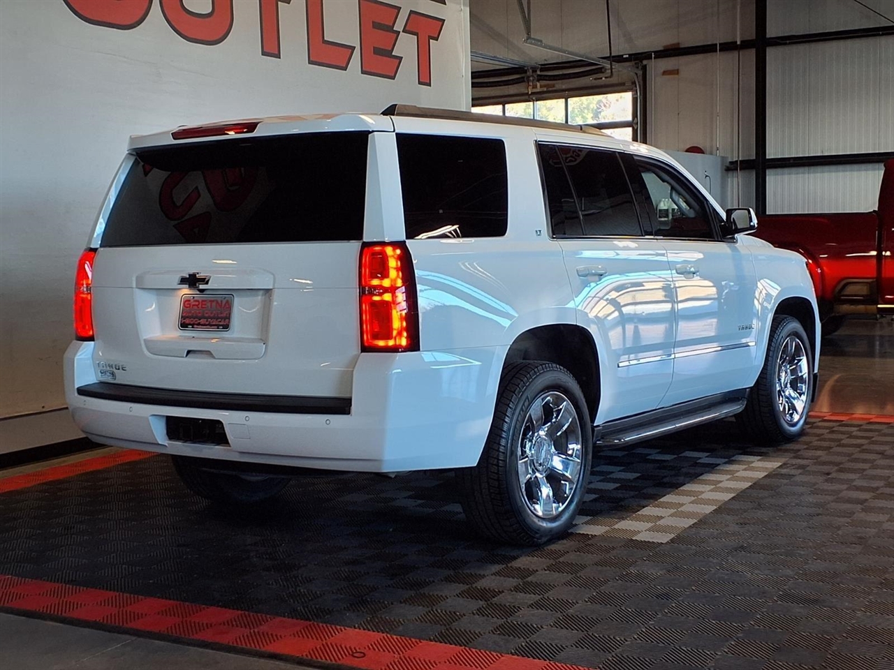 Chevrolet Tahoe 4WD 4dr LT 2017