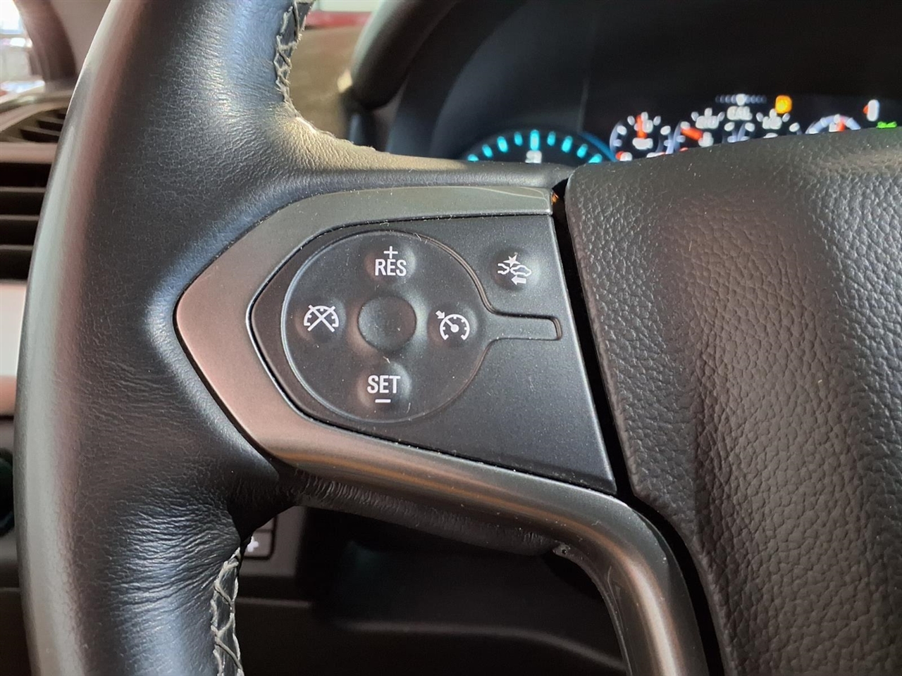 Chevrolet Tahoe 4WD 4dr LT 2017