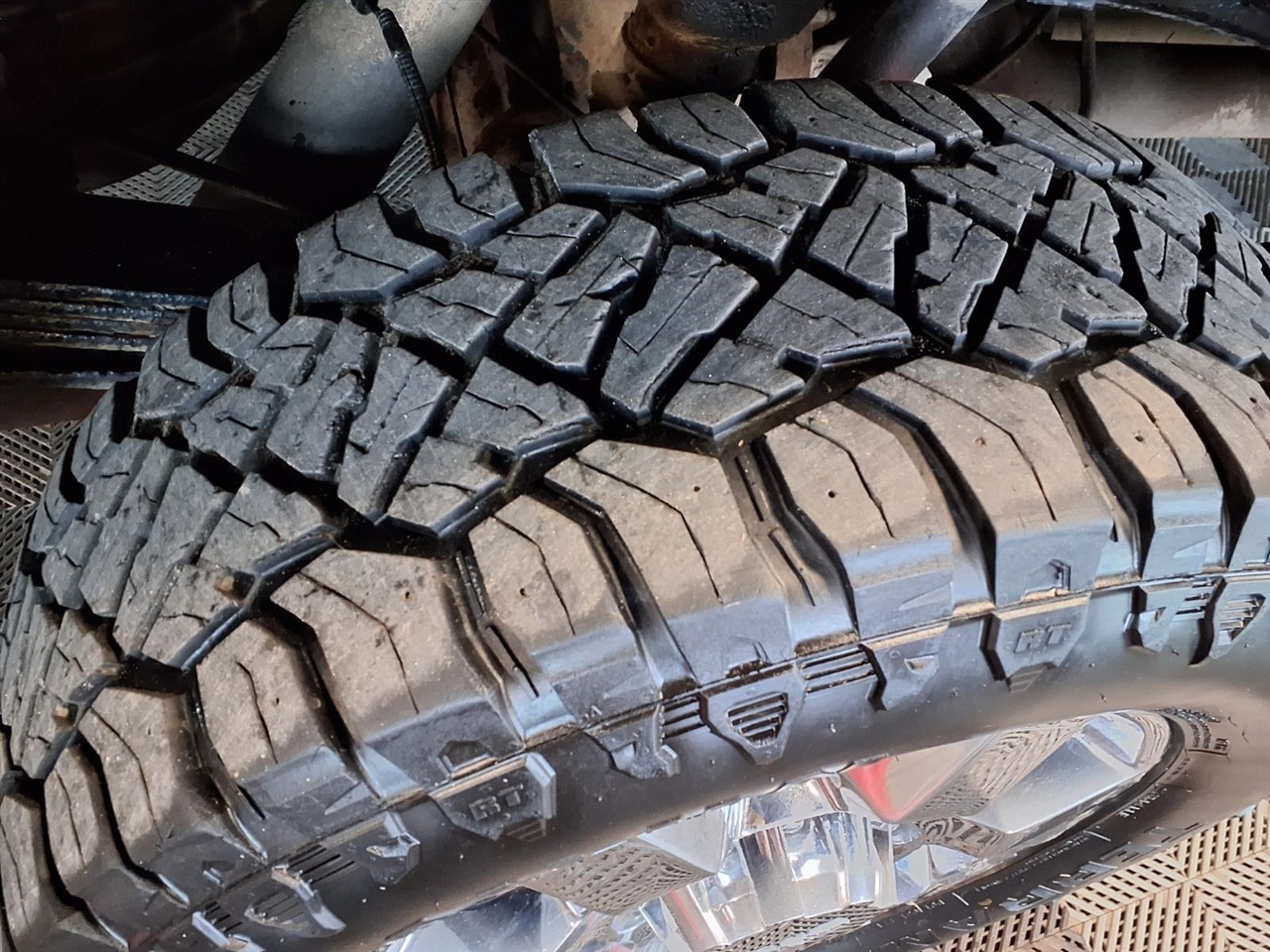 GMC Sierra 2500HD 4WD Crew Cab 153.7" SLE 2016