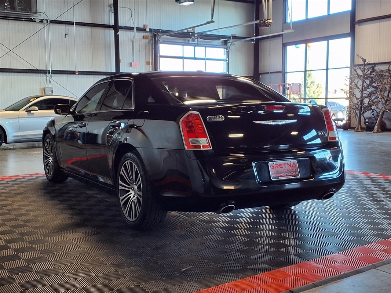 Chrysler 300 4dr Sdn 300S RWD 2013