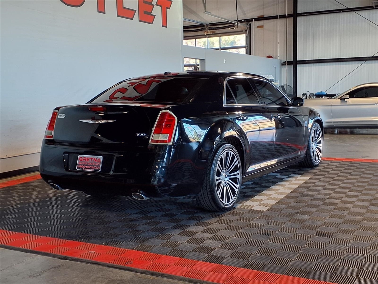 Chrysler 300 4dr Sdn 300S RWD 2013