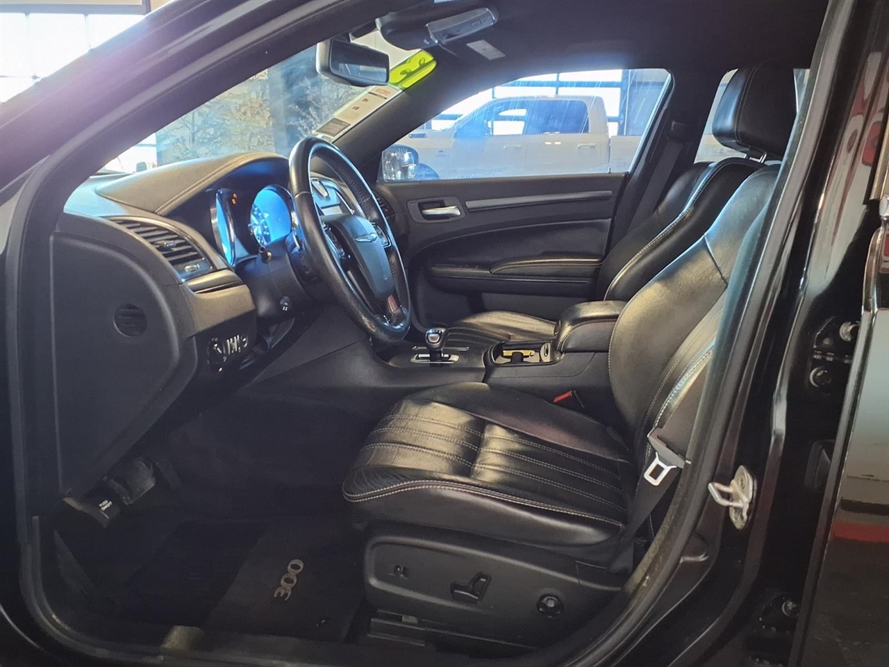 Chrysler 300 4dr Sdn 300S RWD 2013