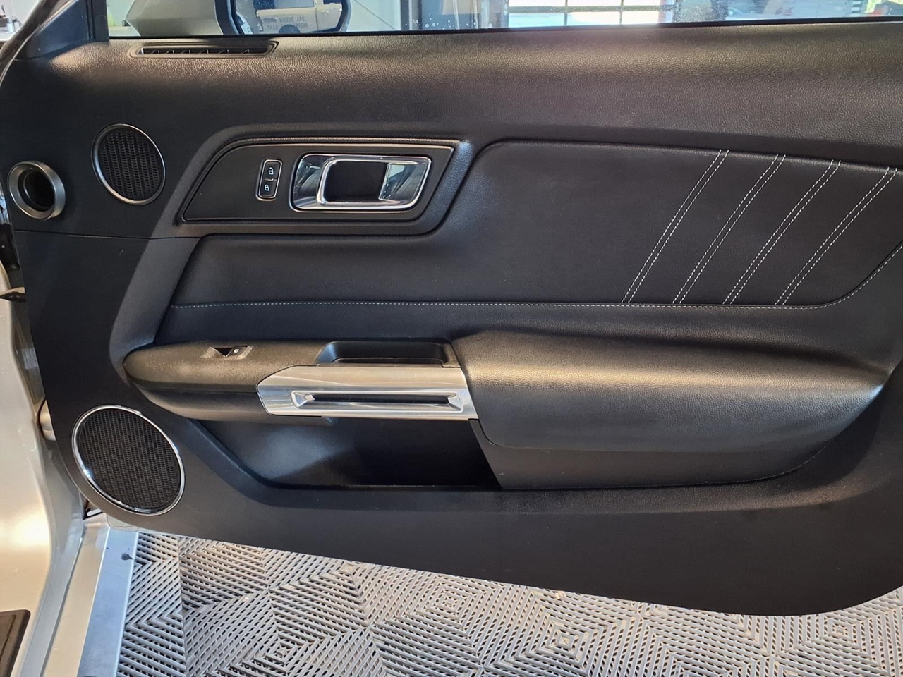 Ford Mustang 2dr Fastback EcoBoost 2016