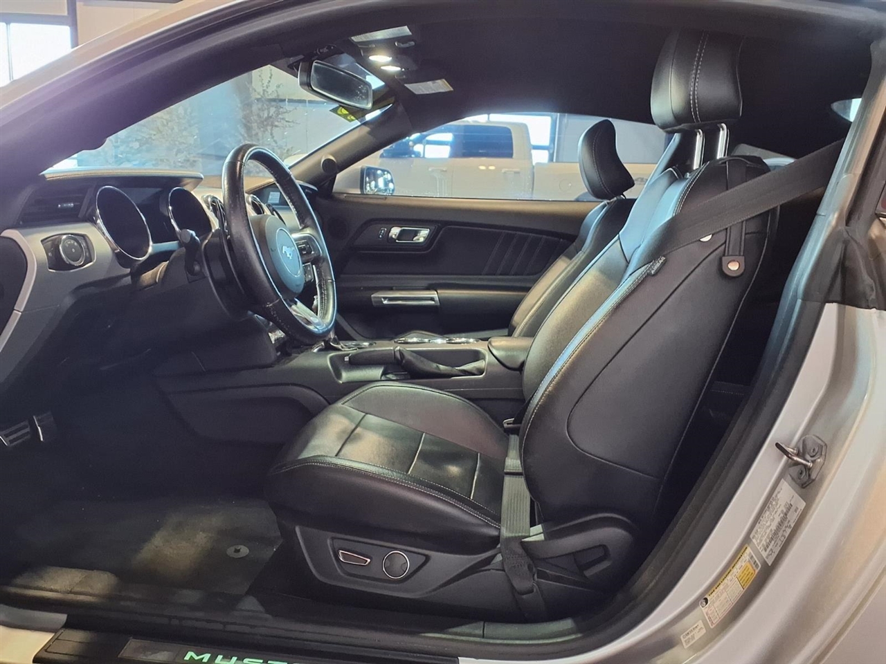 Ford Mustang 2dr Fastback EcoBoost 2016