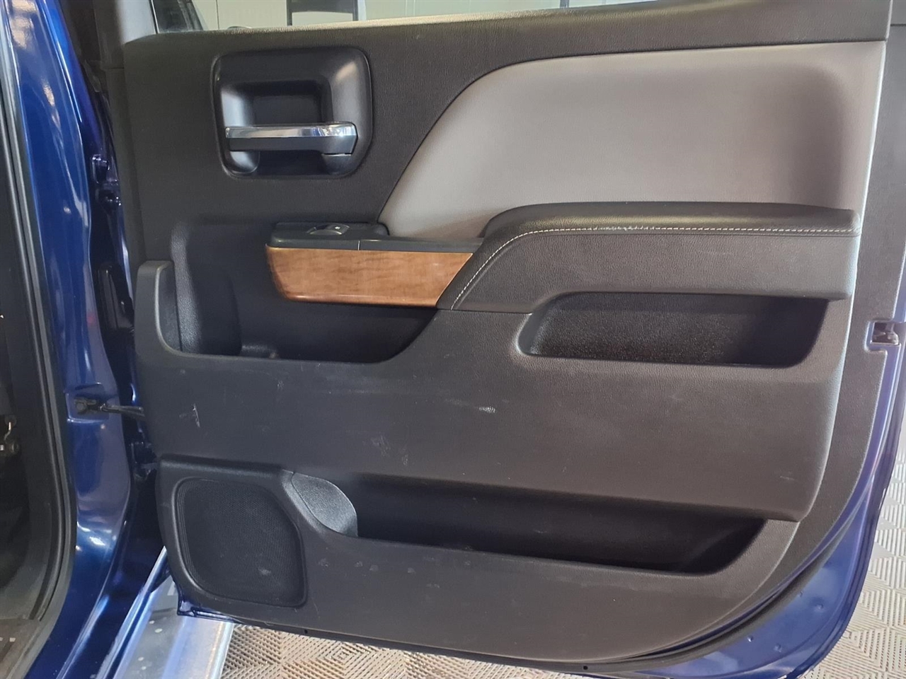 Chevrolet Silverado 2500HD 4WD Crew Cab 153.7" LTZ 2015