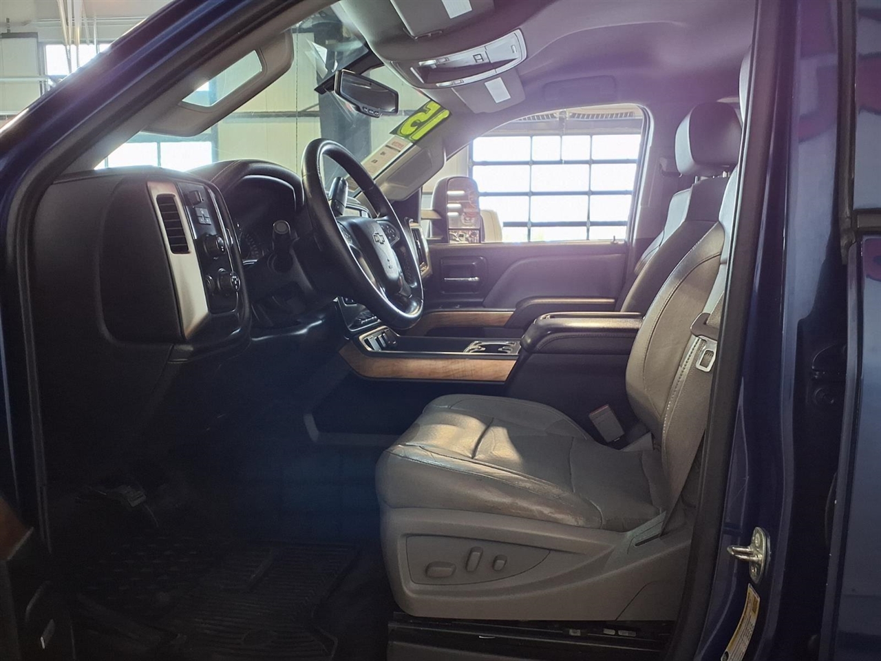 Chevrolet Silverado 2500HD 4WD Crew Cab 153.7" LTZ 2015