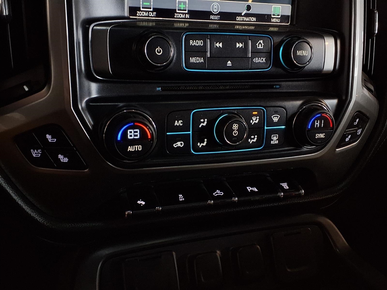 Chevrolet Silverado 2500HD 4WD Crew Cab 153.7" LTZ 2015