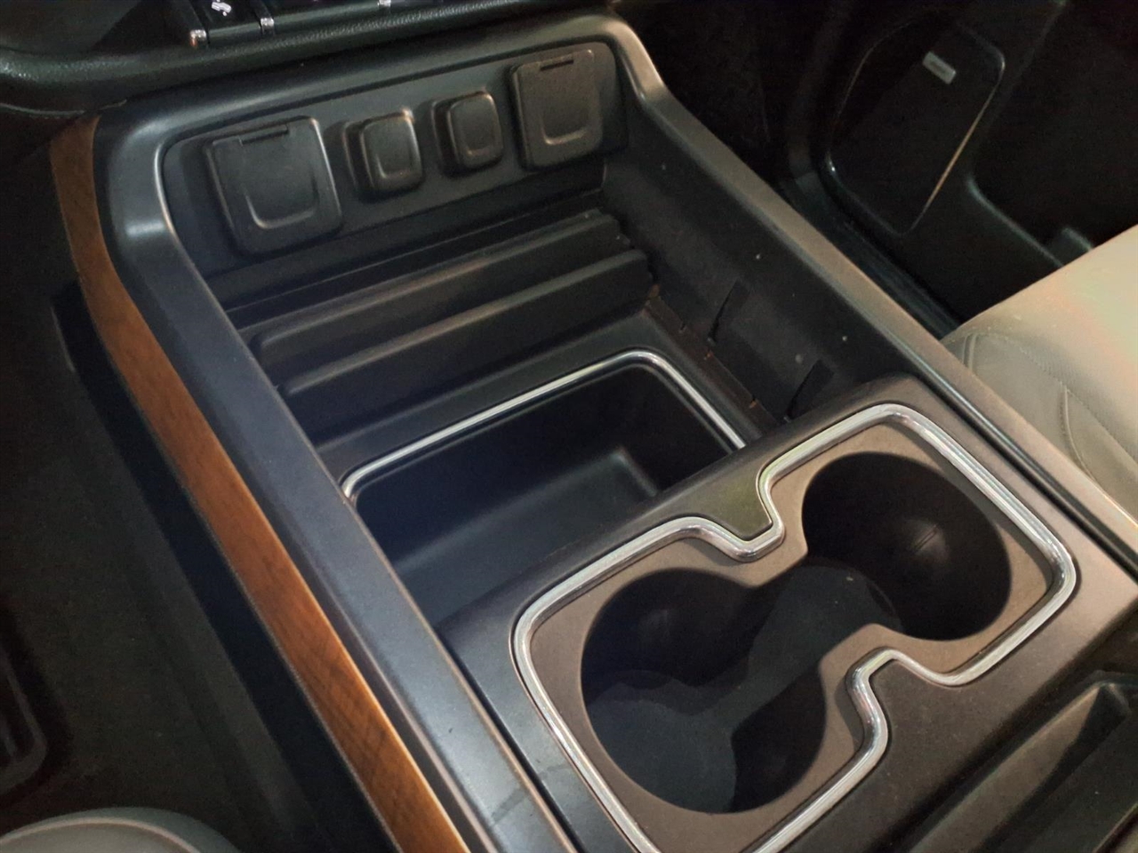 Chevrolet Silverado 2500HD 4WD Crew Cab 153.7" LTZ 2015