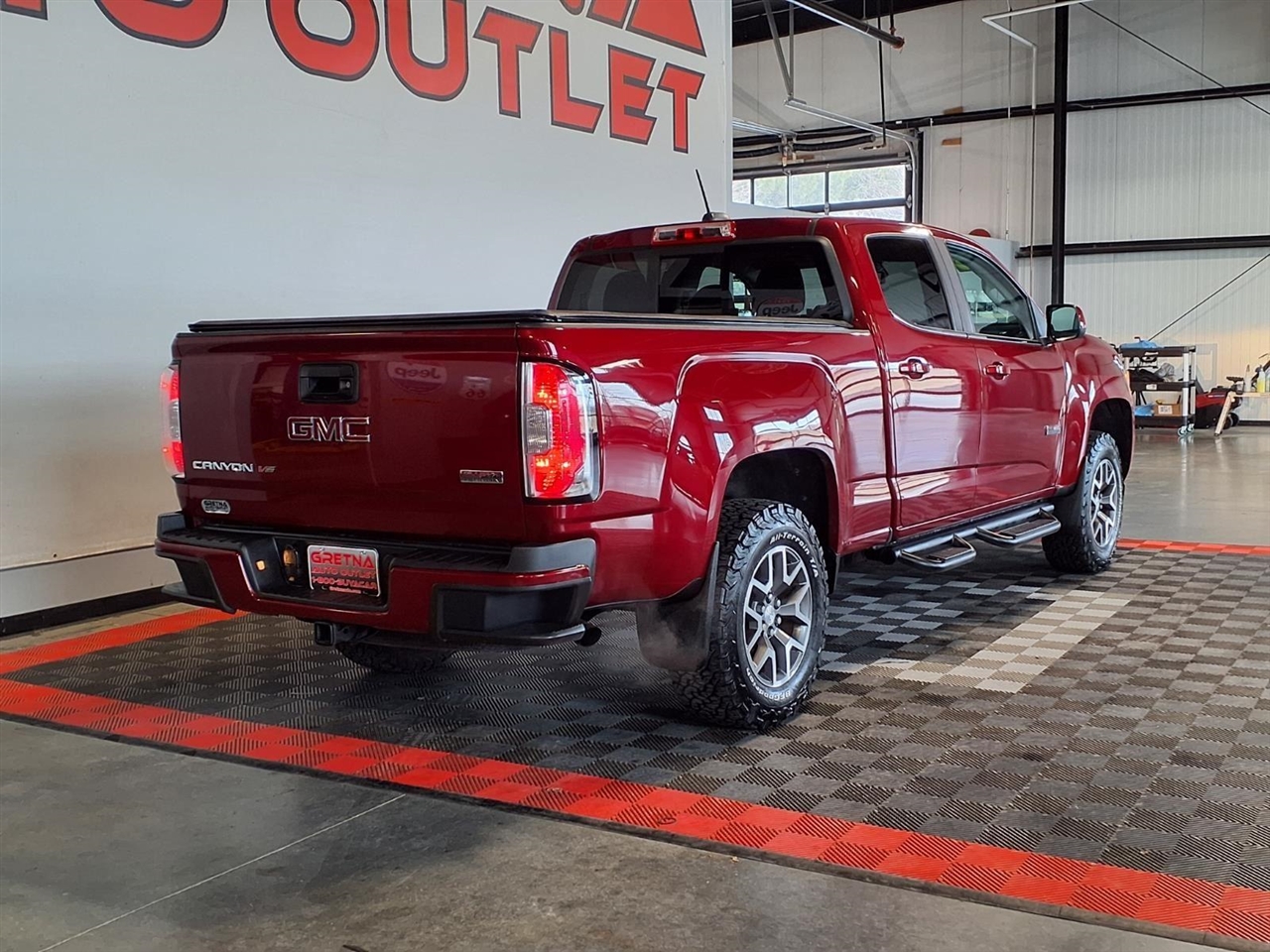 GMC Canyon 4WD Crew Cab 140.5" All Terrain w/Cloth 2018