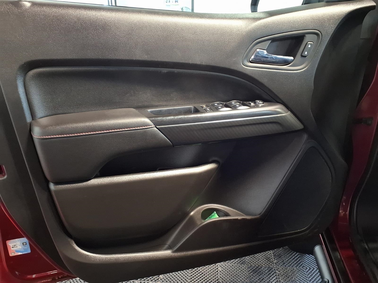 GMC Canyon 4WD Crew Cab 140.5" All Terrain w/Cloth 2018