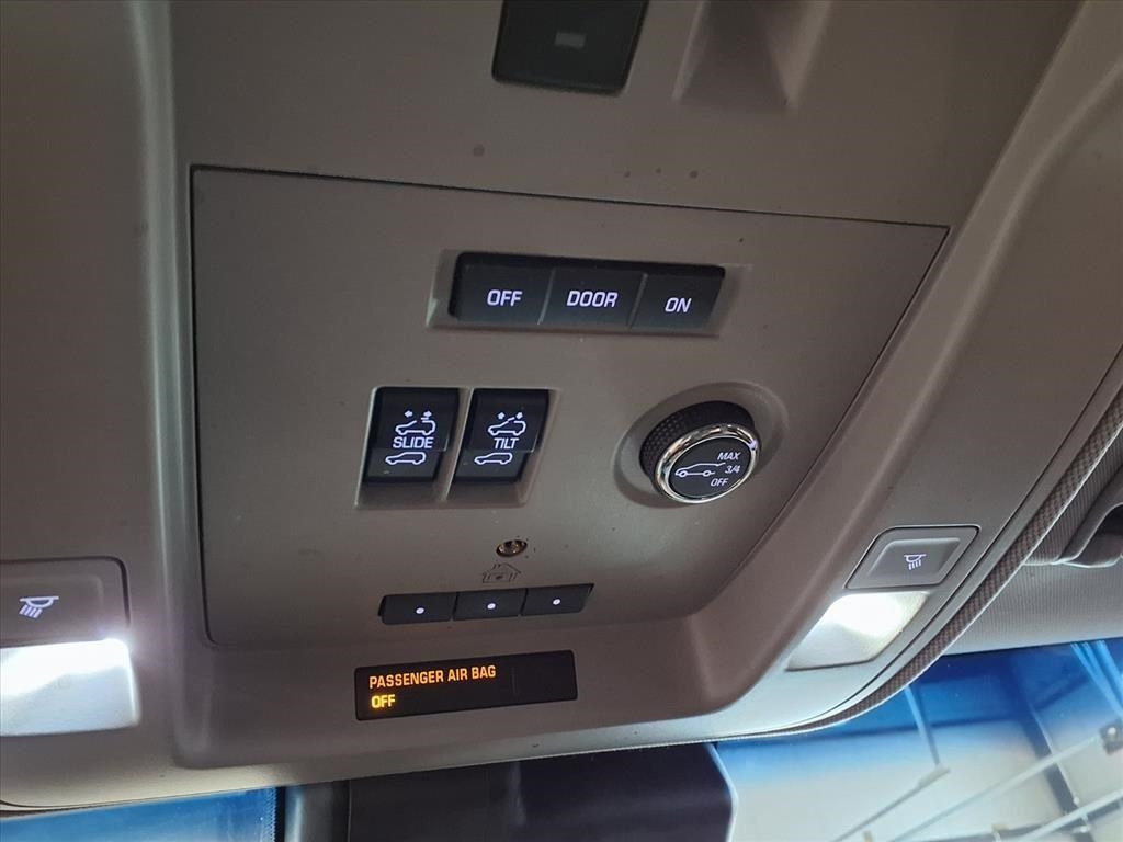 GMC Yukon 4WD 4dr Denali 2015