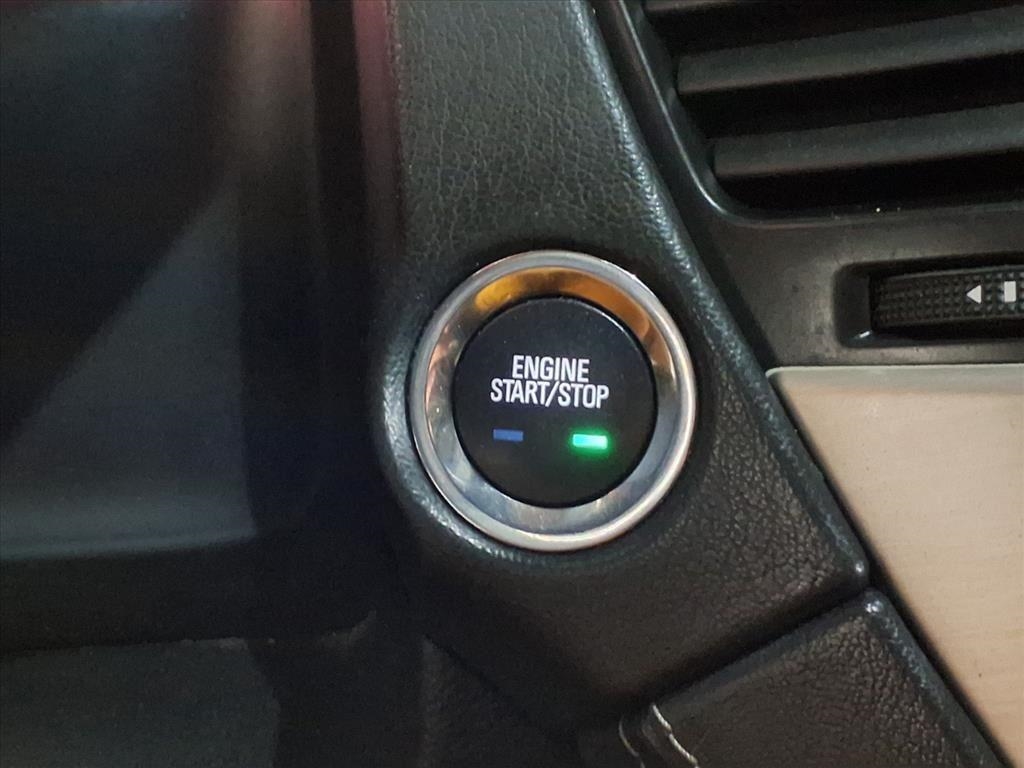 GMC Yukon 4WD 4dr Denali 2015