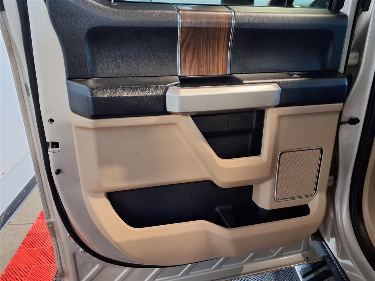 Ford F-150 Lariat 2017