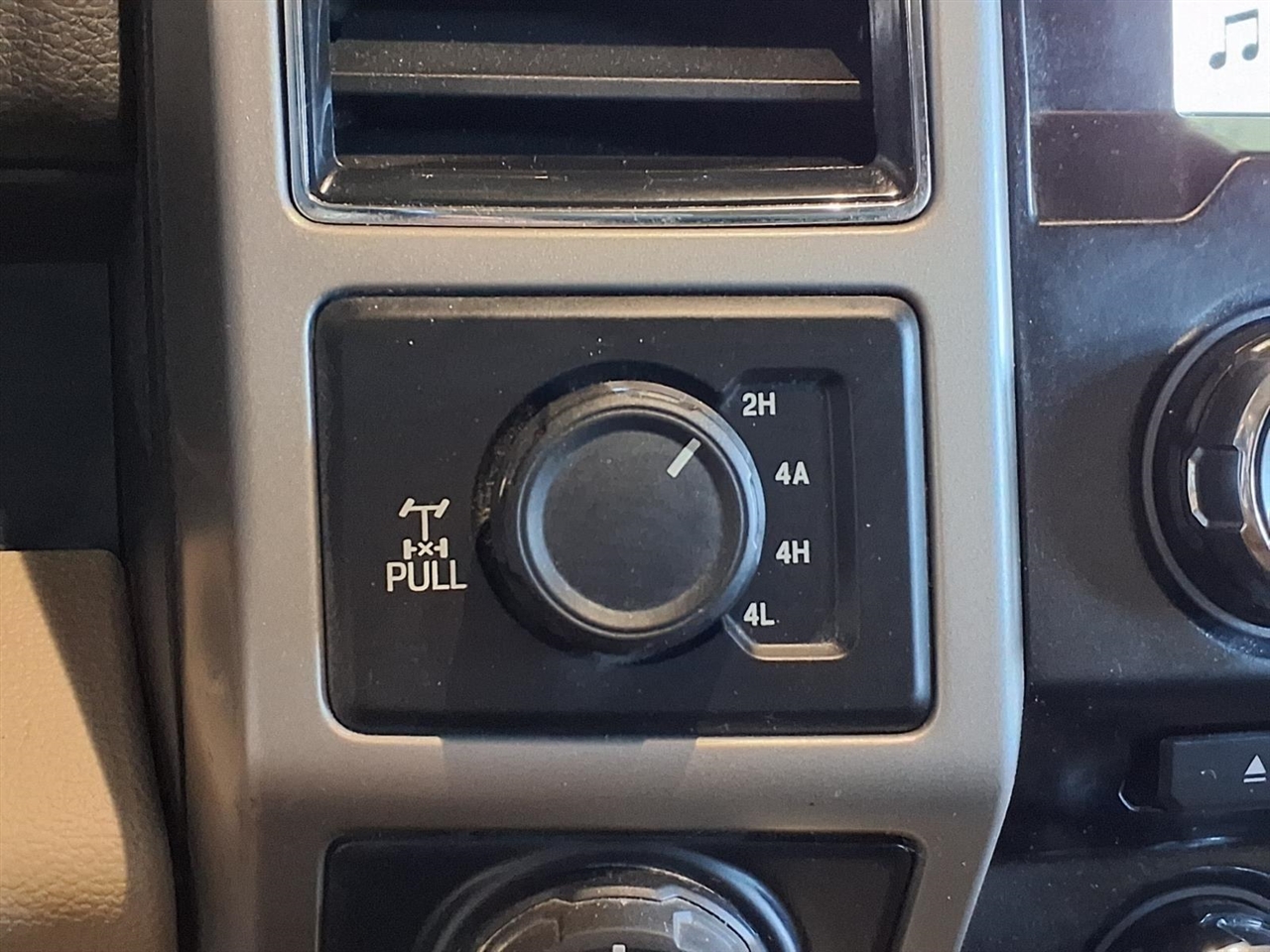 Ford F-150 Lariat 2017