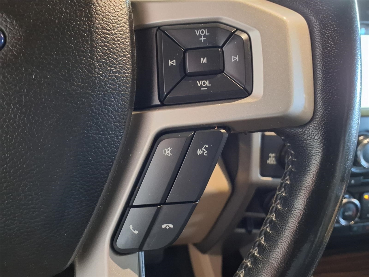 Ford F-150 Lariat 2017