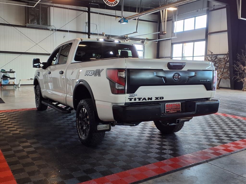 Nissan Titan XD 4x4 Crew Cab PRO-4X 2021