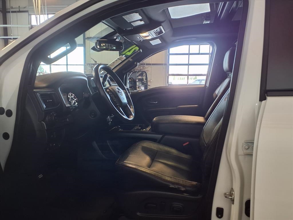 Nissan Titan XD 4x4 Crew Cab PRO-4X 2021