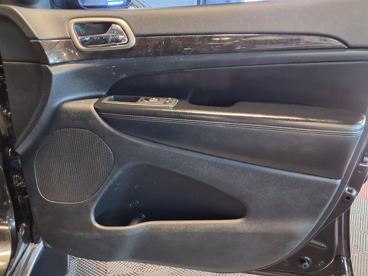 Jeep Grand Cherokee 4WD 4dr Laredo 2013